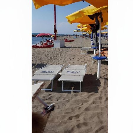 مبيت وإفطار فيوميتشينو Sabrina Airport المظهر الخارجي الصورة